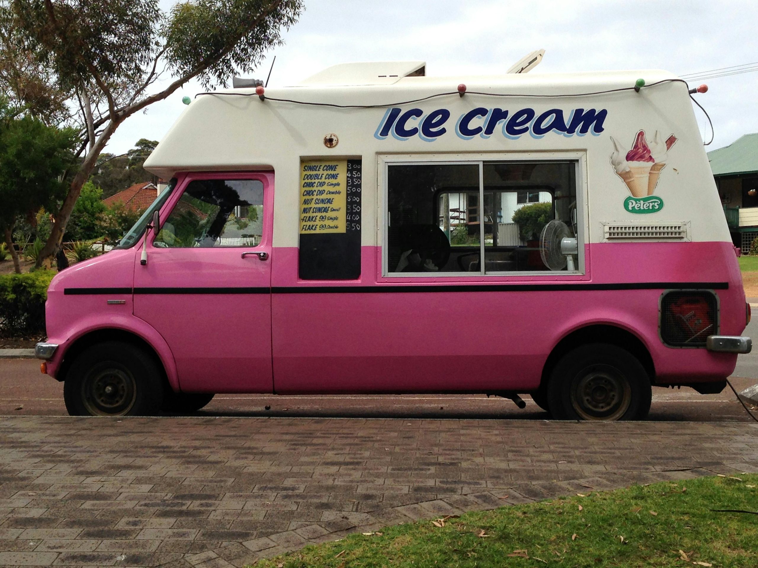 image of an ice cream truck